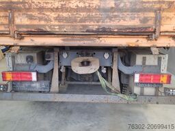 Mercedes-Benz 1318 AK Kipper Kran 4X4 deutsches Fahrze