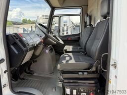 MERCEDES-BENZ VARIO 613 D Kasten 4 m Hochdach*KRAN
