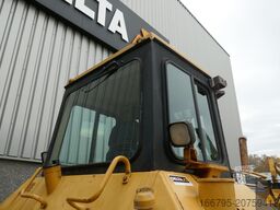 Caterpillar D6M LGP
