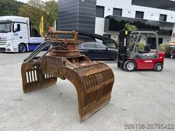 NPK D2500 Sortiergreifer - 18/25 Tonnes