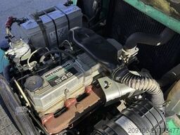 MITSUBISHI FD 35 Triplex Freihub Mast