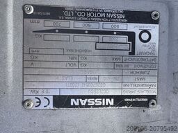 NISSAN Q02L25CU Zinken Seitenschieber