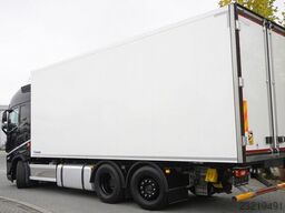 Volvo FH 500 6x2 / KRONE 18 EPAL refrigerator