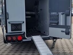 KNAUS Sport & Fun 480 QL Black Sel. + Motorrrad-Rampe