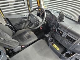 Iveco AD320S42 8x2 / RETARDER / WINCH / AUTO-TRANSPORTER