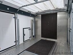 Brian James Trailers geschlossener Fahrzeugtransporter Show Sport Neu