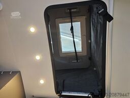 LMC Innovan 70 603 mit Aufstelldach & Standklima