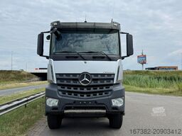 Mercedes-Benz Arocs 4848 8x8 tipper