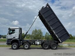 Mercedes-Benz Arocs 4848 8x8 tipper