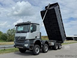 Mercedes-Benz Arocs 4848 8x8 tipper