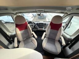 BÜRSTNER Quattro iT 664 - Hubbett -  - Solar