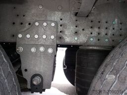 SCHMITZ CARGOBULL SKO 24/ DOPPELSTOCK / LIFTACHSE /2,70 ZURRINGE