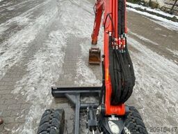 KUBOTA Kompaktbagger KX037-4 MS03 3.+4. Steuerkreis