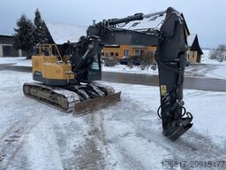 VOLVO Raupenbagger ECR235EL Verstell OilQuick OQ70/55