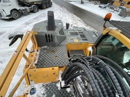 VOLVO Raupenbagger ECR235EL Verstell OilQuick OQ70/55