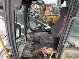 VOLVO Raupenbagger ECR235EL Verstell OilQuick OQ70/55