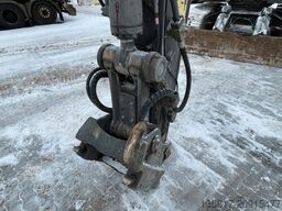 VOLVO Raupenbagger ECR235EL Verstell OilQuick OQ70/55