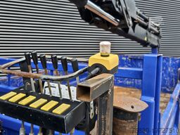 - CONTAINER + HIAB 166 CRANE / KRAN