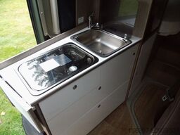 PÖSSL Roadcruiser, AHK, SAT, Solar. Aufbaulima, L-Fed.