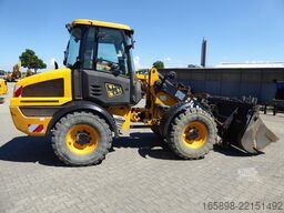 JCB 409 T4