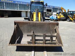 JCB 409 T4