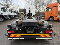 MAN TGS 35.420 8X2-6 Haken/ Silo M-TEC HLS 20