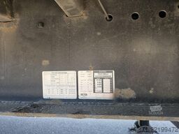PACTON T3 001 /3 axle curtainsider /saf disc/ apk tuv/...