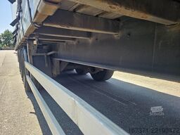 PACTON T3 001 /3 axle curtainsider /saf disc/ apk tuv/...