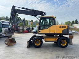 VOLVO EW140 C 2x Schaufeln Oilquick