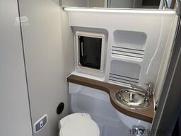 WESTFALIA Columbus 640 E 140PS 8G Zusatzbett SOLAR Markise