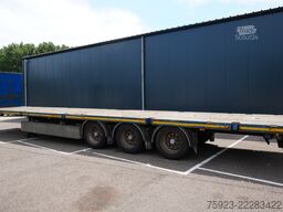 Pacton 3 axle Flatbed trailer with twistlocks mega
