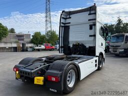 IVECO S-Way 490 4x2