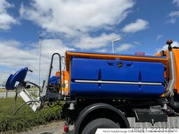 Mercedes-Benz Unimog U 527