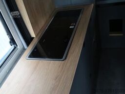 HANNES CAMPER Robeta 140