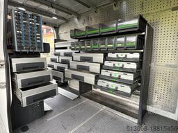 VOLKSWAGEN CRAFTER BOTTREGALS. AUTOMATIK NAVI ACC STANDHZG.