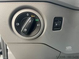 VOLKSWAGEN CRAFTER BOTTREGALS. AUTOMATIK NAVI ACC STANDHZG.