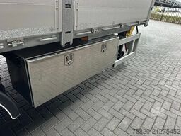 A&D BELGIE 2 ASSER SEMIE TRIDEC GESTUURD