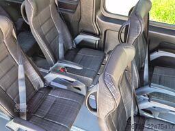 PEUGEOT Boxer  Hochraum 9 Sitzer L3H2 verglast BlueHDi