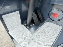 COMBILIFT CBE2500 TRIPLEX 5500 FORK POSITIONER