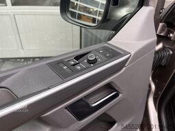 Volkswagen Transporter T6.1 2.0 TDI L2H1 200 pk DC 4 Motio...