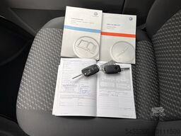 Volkswagen Transporter 2.0 TDI L2H1 4Motion DC Automaat 2x...