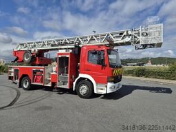 Mercedes-Benz 1528F