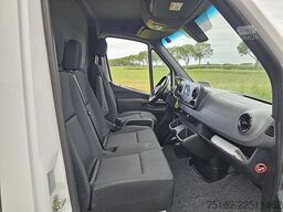 MERCEDES-BENZ SPRINTER 316 Bakwagen Laadklep!