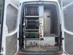 Mercedes-Benz Sprinter 213