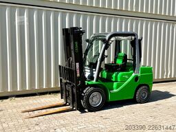 CESAB M330DV Diesel / 3 T  / 2025 BJ / 284 H / Waage