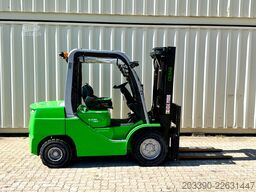 CESAB M330DV Diesel / 3 T  / 2025 BJ / 284 H / Waage