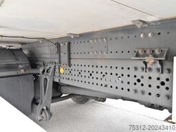 Mercedes-Benz Antos 1843 E6 Retarder TK T-800R LBW AHK 1 Bett