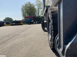 SENNEBOGEN 821 E Material Handling Machine