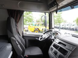 DAF XF 480 6x2 E6 / Lamberet refrigerator 18