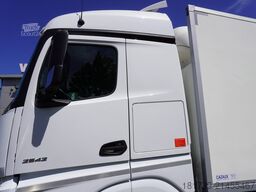 Mercedes-Benz Actros 2542 / GIGA cabin / Thermoking